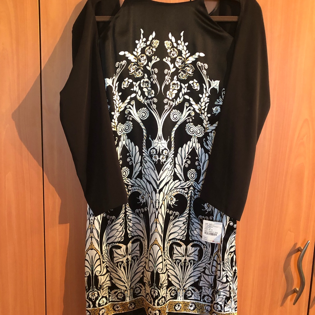Beautiful Just Cavalli Brand New Silk Dress